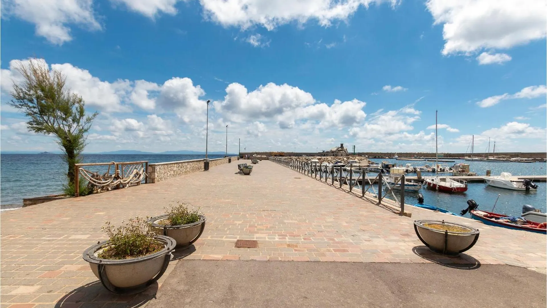 1 Bedroom Awesome Apartment In Nisportino Nisporto